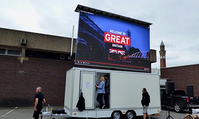 p5-mobile-truck-led-screen-1